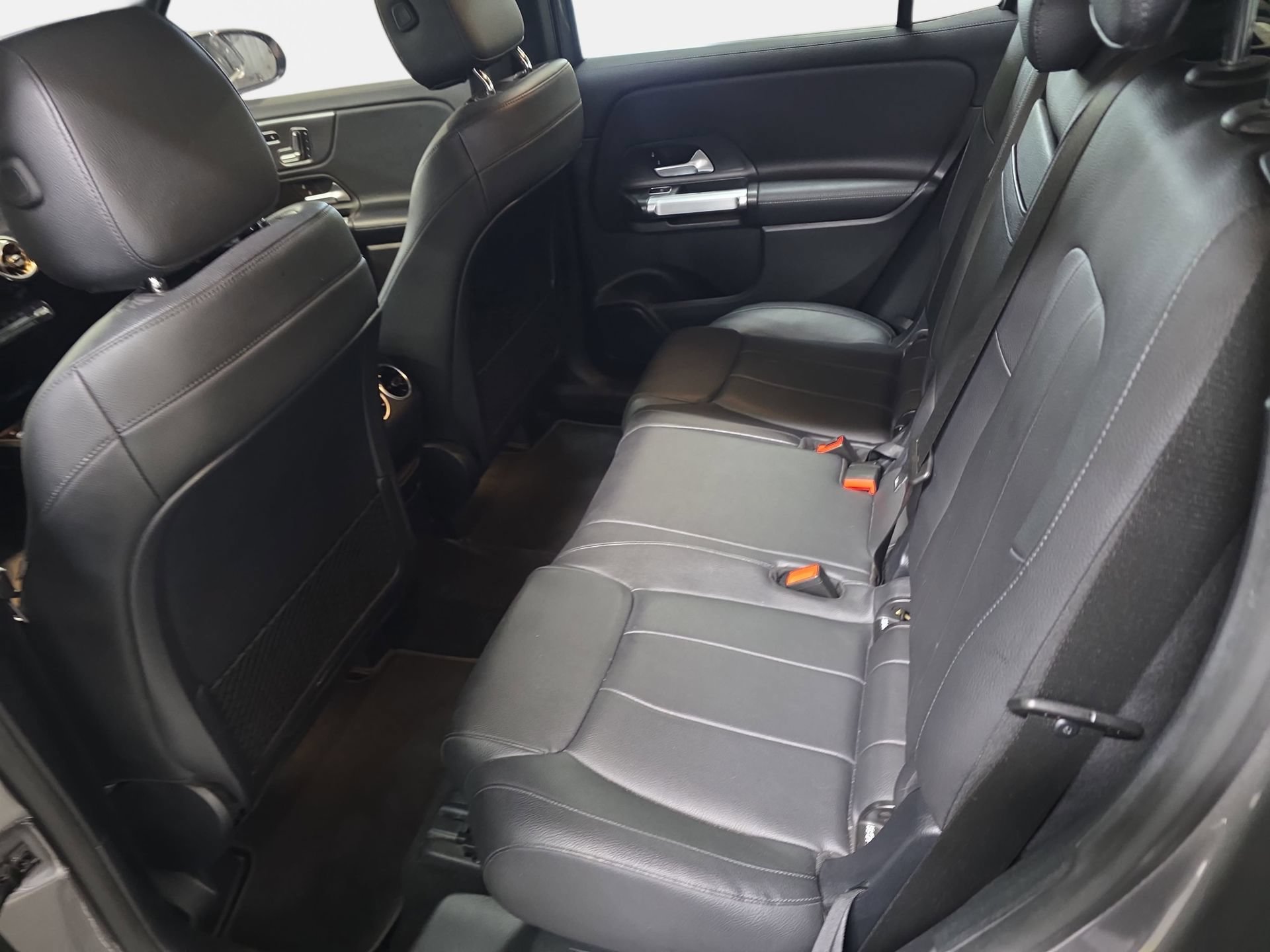 Used 2021 Mercedes-Benz GLB 250 image 14