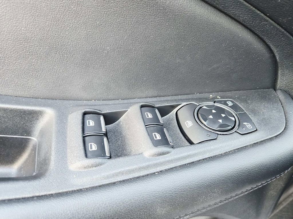 Used 2024 Ford Edge SEL image 32