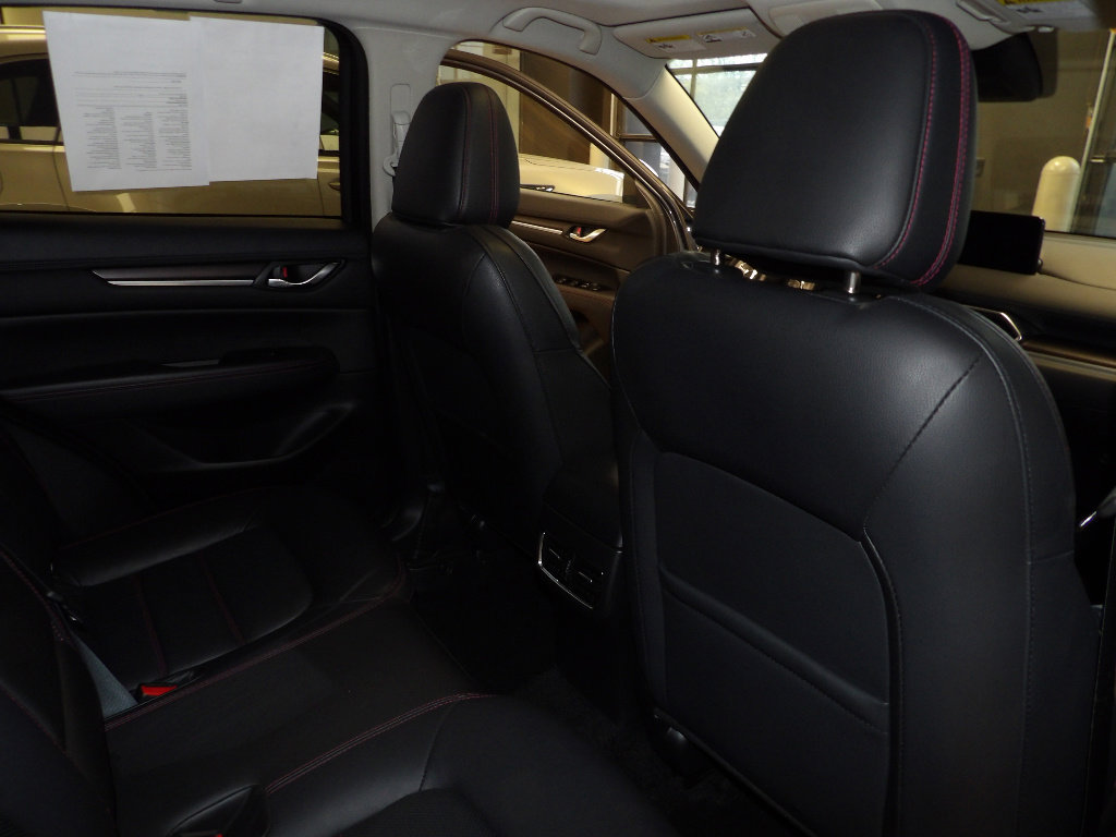 Certified 2023 MAZDA CX-5 Carbon Edition AWD/4WD image 17