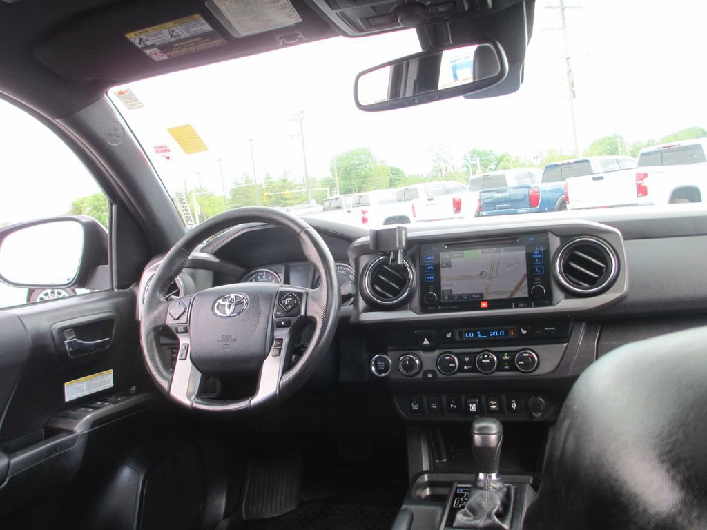 Used 2019 Toyota Tacoma TRD Off-Road AWD/4WD image 26