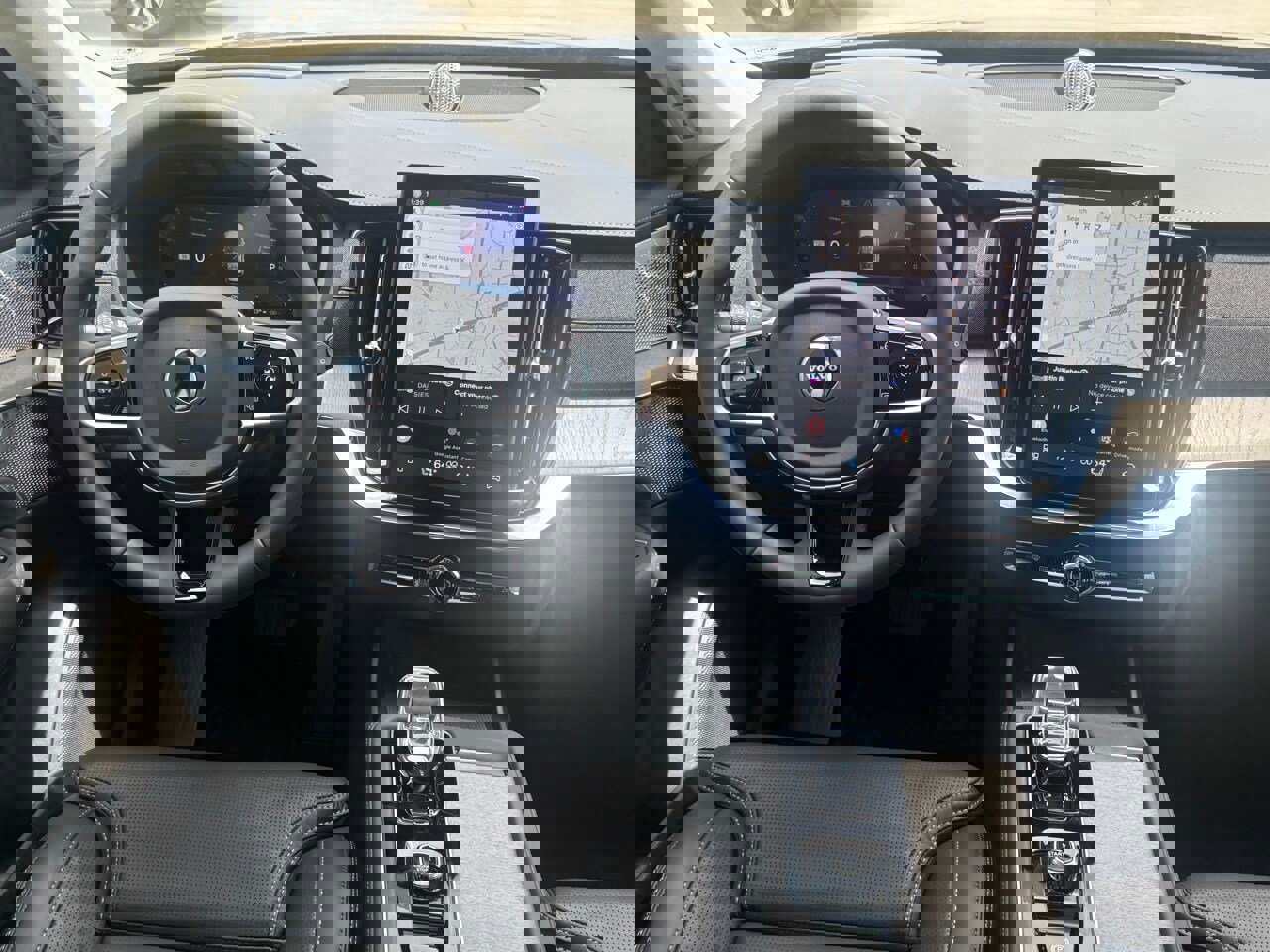 New 2026 Volvo XC90 B6 Ultra w/ Lounge Package image 11