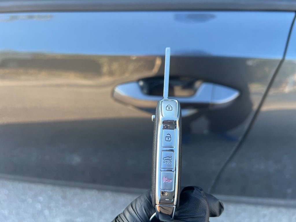 Used 2023 Kia Forte LX image 28