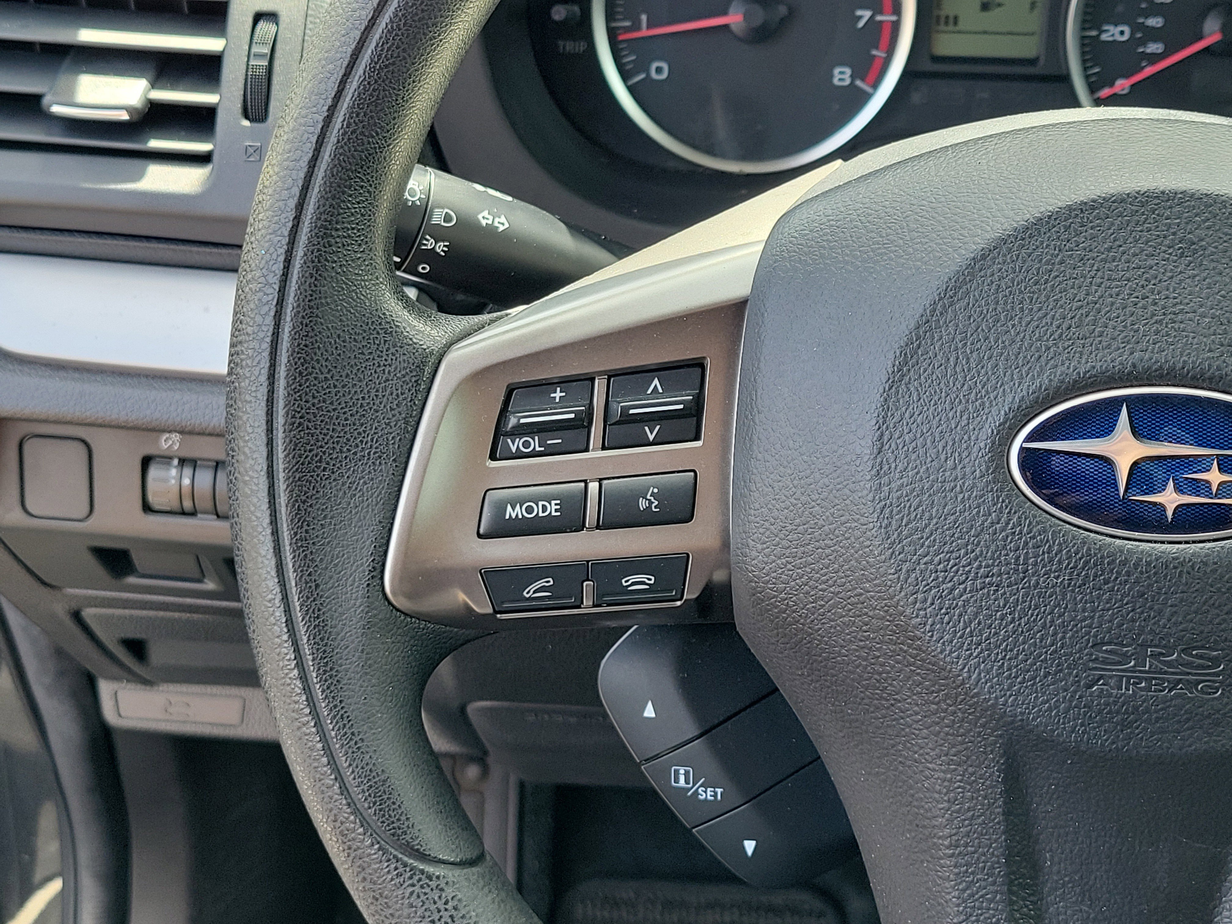 Used 2015 Subaru Forester 2.5i Premium w/ All-Weather Package AWD/4WD image 24