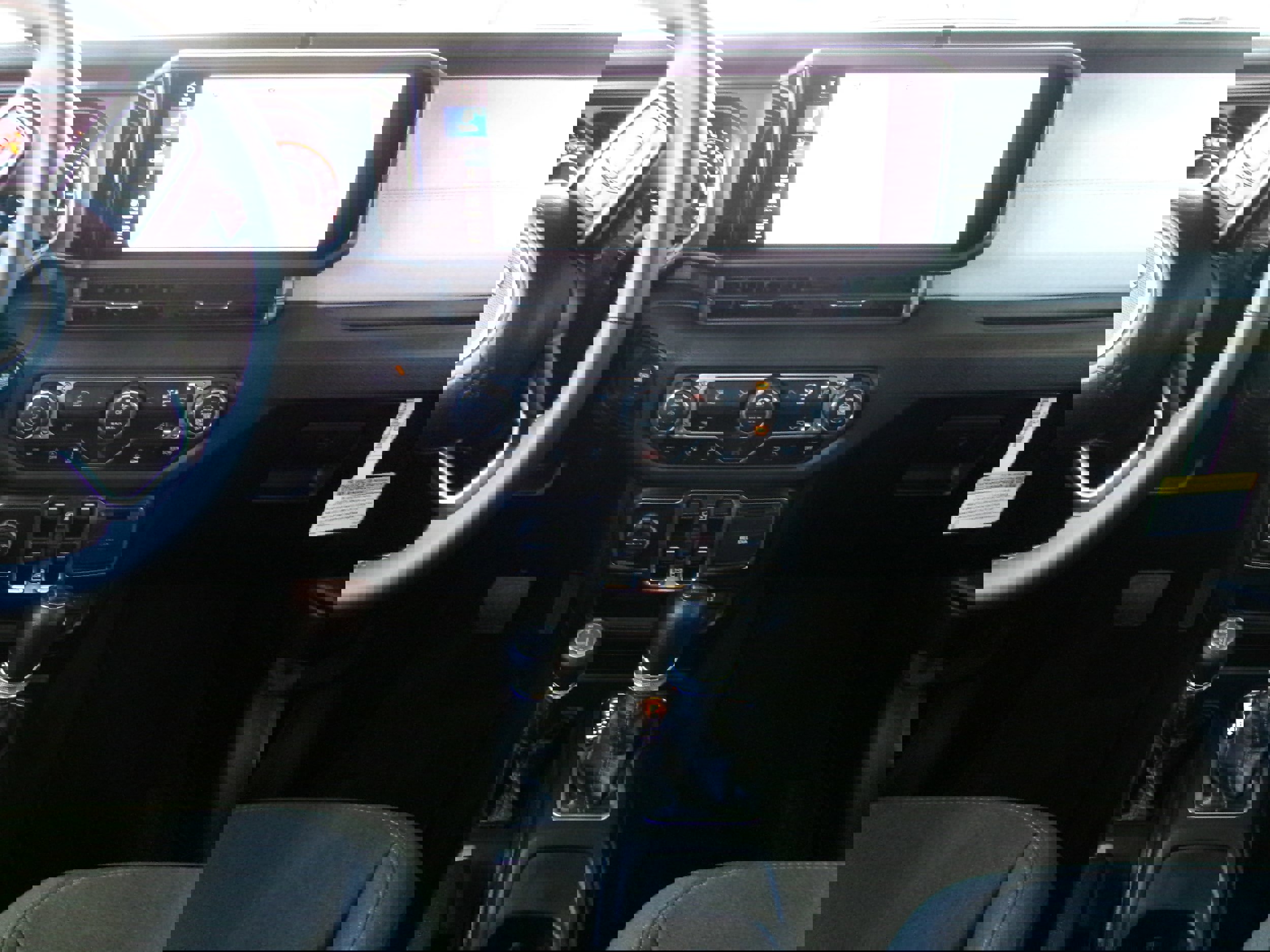 New 2025 Jeep Gladiator Sport image 12