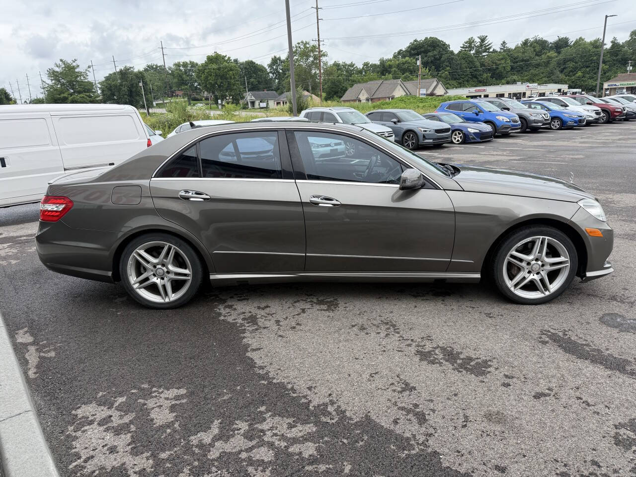Used 2011 Mercedes-Benz E 550 4MATIC Sedan w/ Premium 2 Pkg image 5