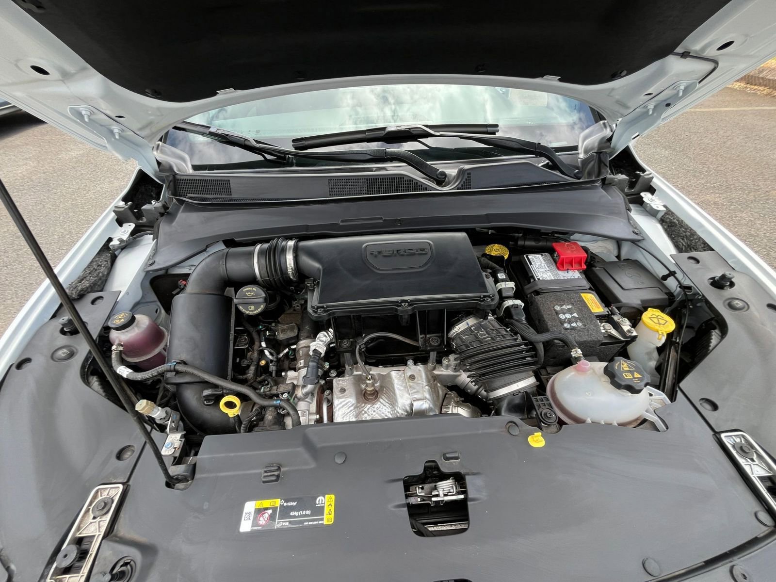 Used 2025 Jeep Compass Limited image 33