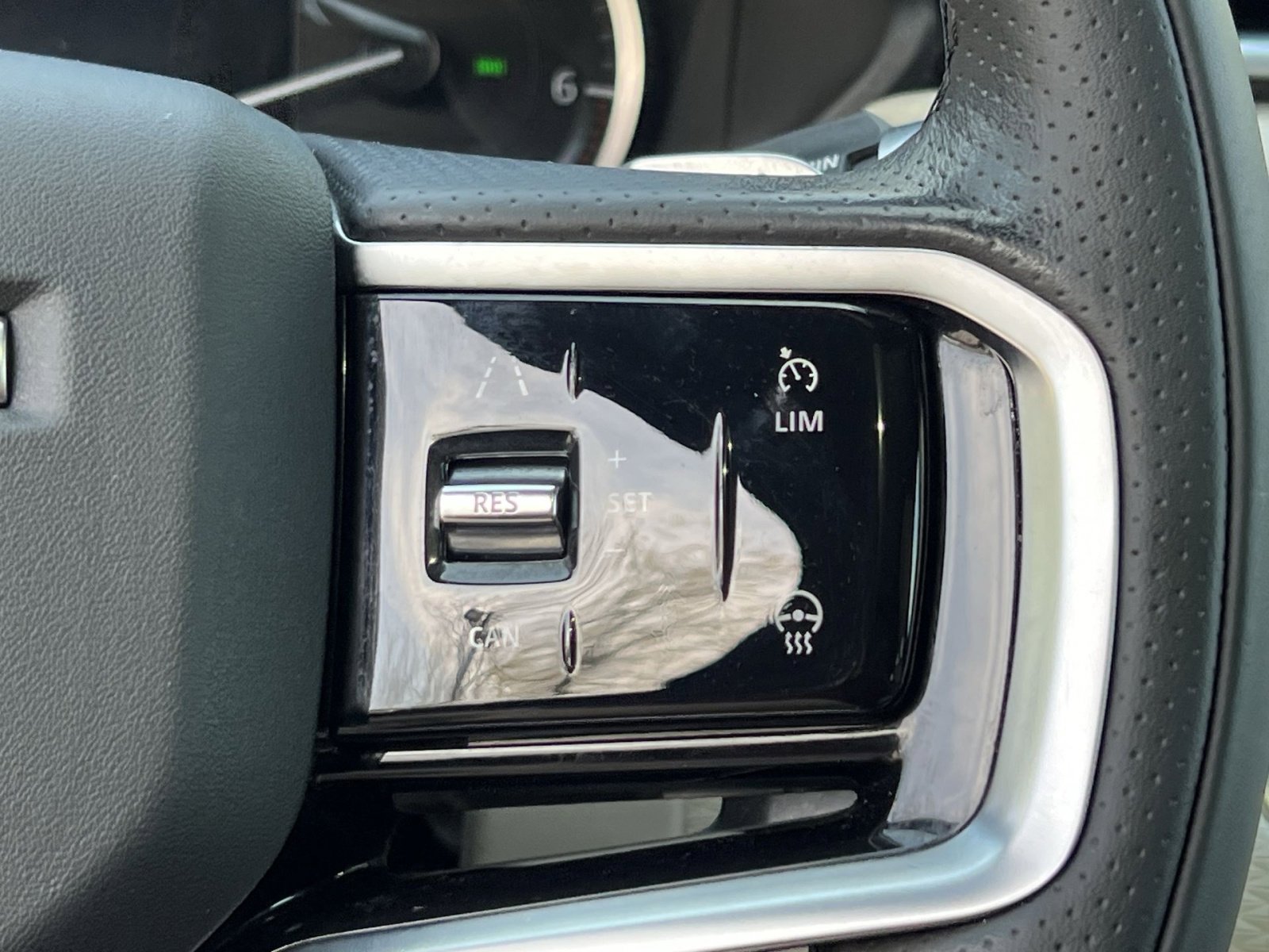 Used 2022 Land Rover Range Rover Velar R-Dynamic S AWD/4WD image 29