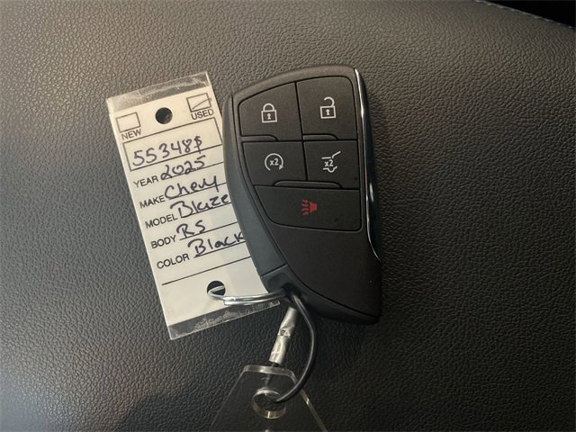 Certified 2025 Chevrolet Blazer EV RS image 32