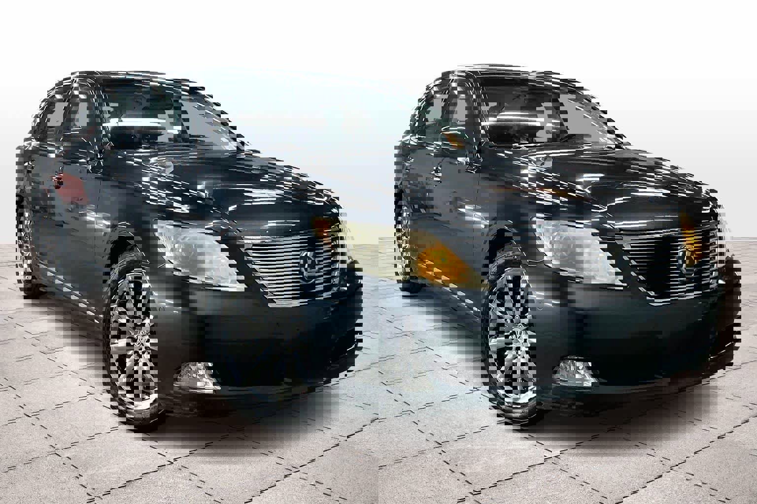 Used 2008 Lexus LS 460 L image 2