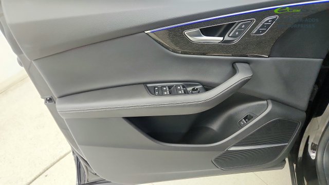 Used 2024 Audi Q8 Premium Plus AWD/4WD image 48