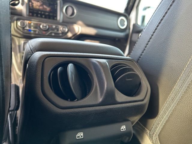 Used 2023 Jeep Wrangler Unlimited Sahara image 41