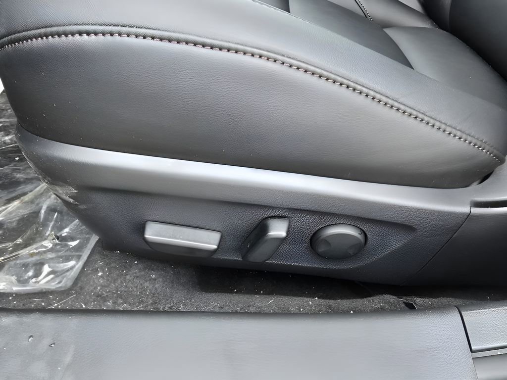 Certified 2025 MAZDA MAZDA3 s image 16