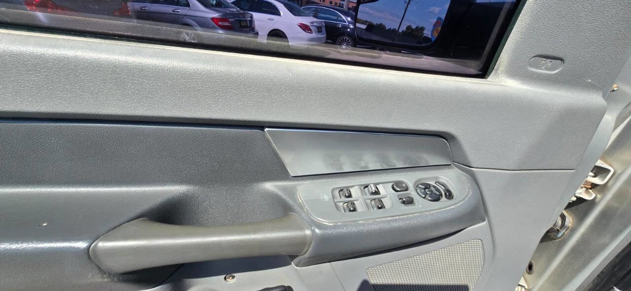 Used 2008 Dodge Ram 2500 Truck SXT image 25