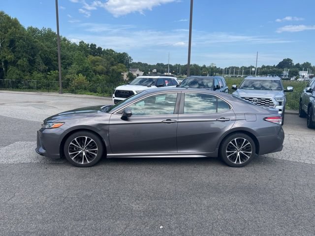 Used 2018 Toyota Camry SE FWD image 4
