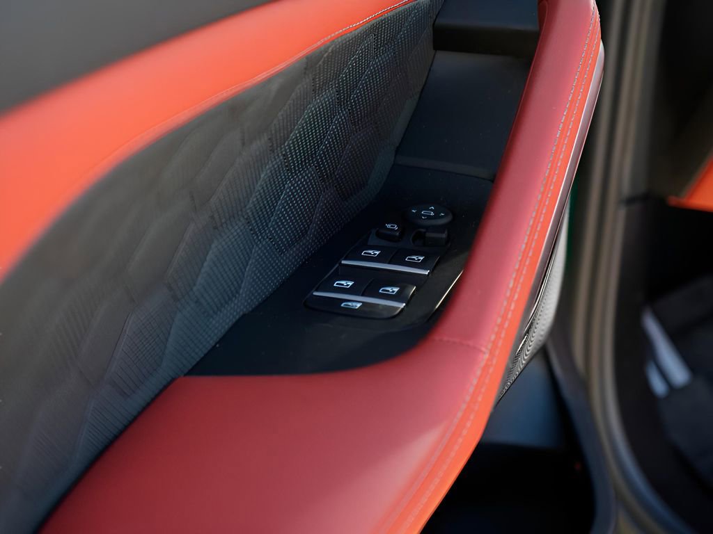 Used 2025 BMW X6 M Competition w/ Executive Package image 20