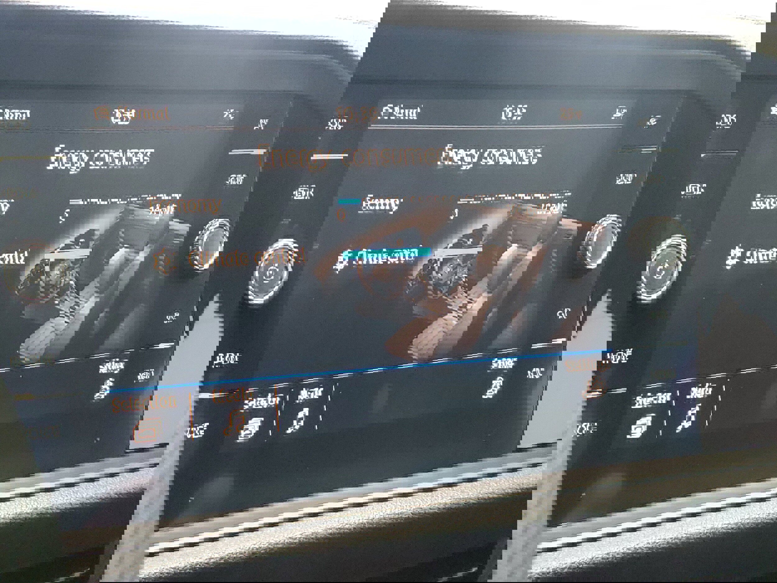 Used 2019 Volkswagen Jetta SEL w/ Cold Weather Package image 18