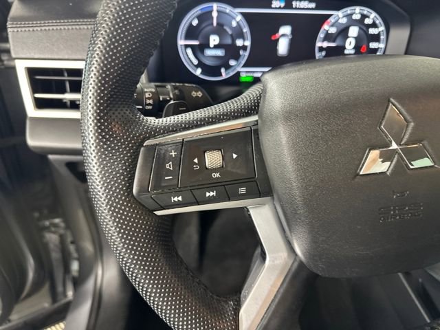 Used 2023 Mitsubishi Outlander SEL image 15