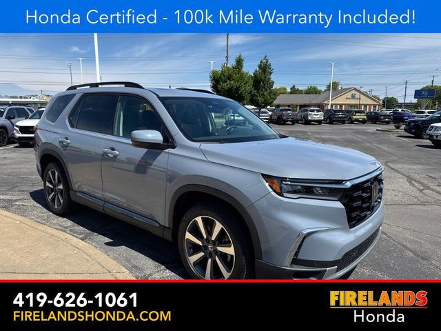 Used 2025 Honda Pilot Touring image 7