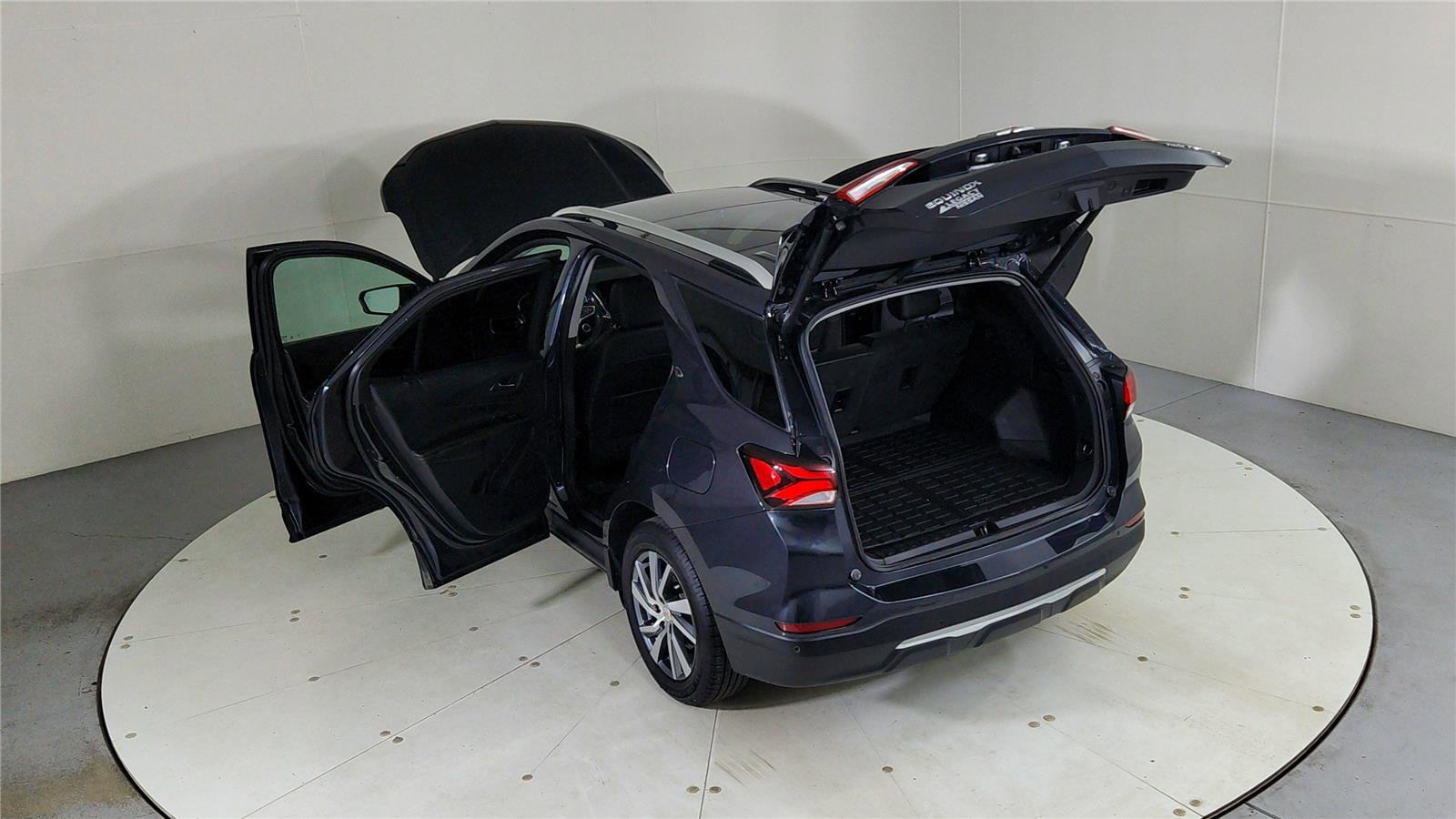 Used 2022 Chevrolet Equinox Premier image 46