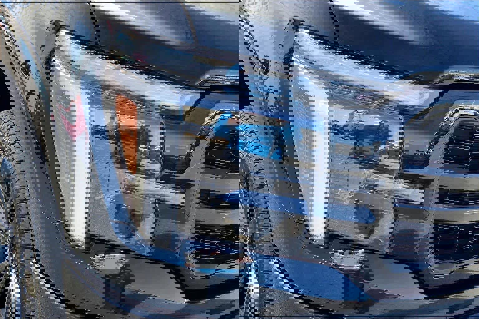 Certified 2024 Ford F150 Lariat w/ Equipment Group 502A High image 27