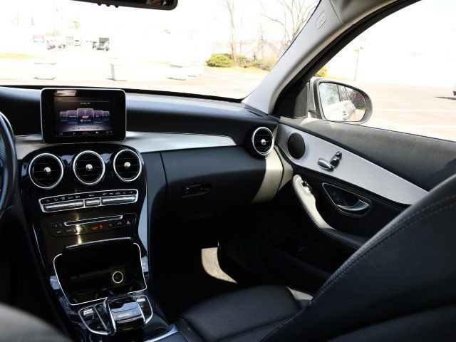 Used 2015 Mercedes-Benz C 300 Sedan image 17