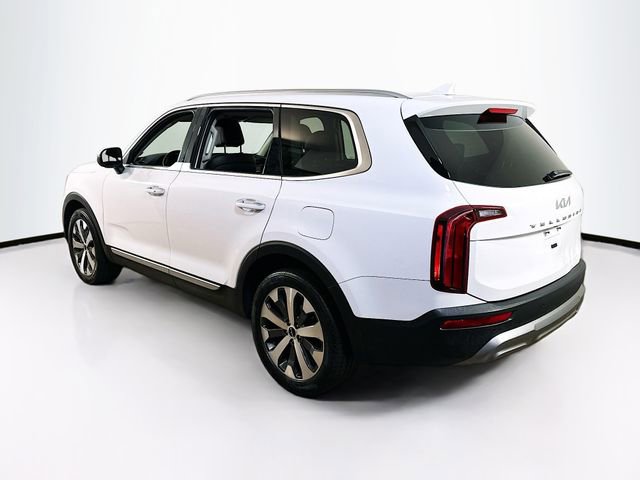 Used 2022 Kia Telluride S FWD image 5