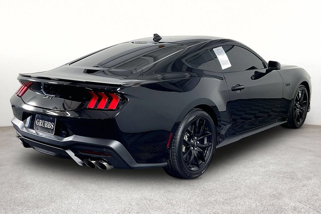 Used 2025 Ford Mustang GT Premium RWD image 4