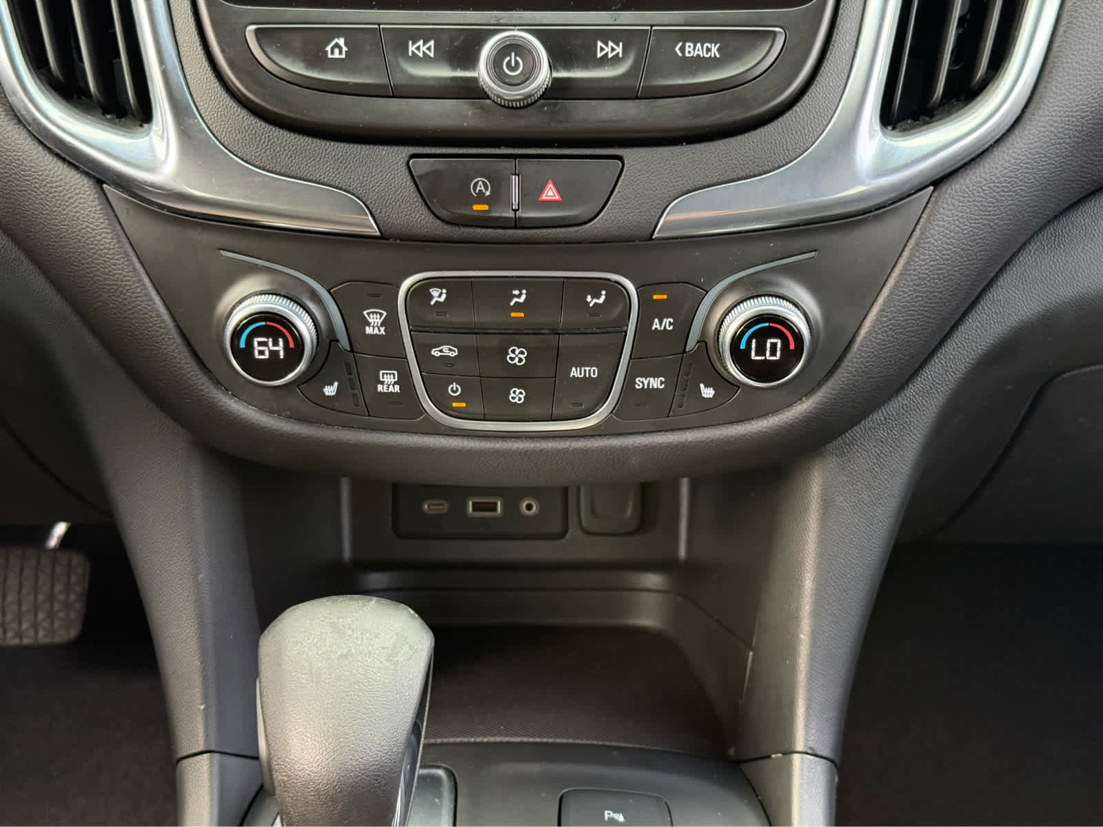 Used 2022 Chevrolet Equinox LT FWD image 29