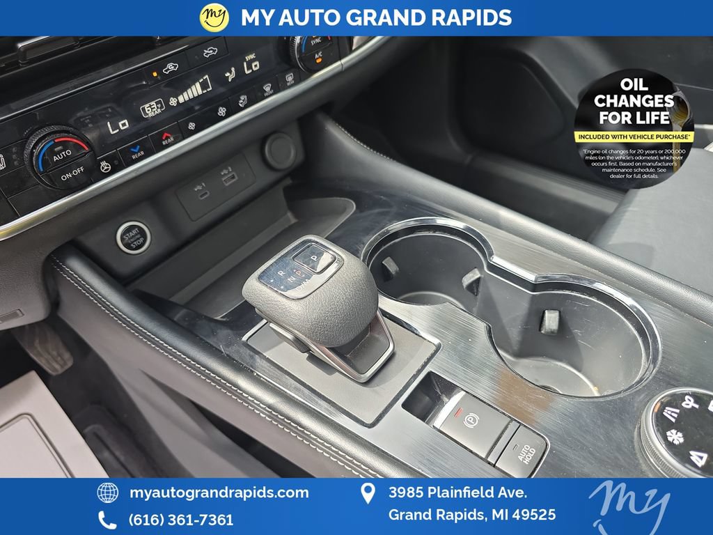 Used 2023 Nissan Rogue SL AWD/4WD image 26