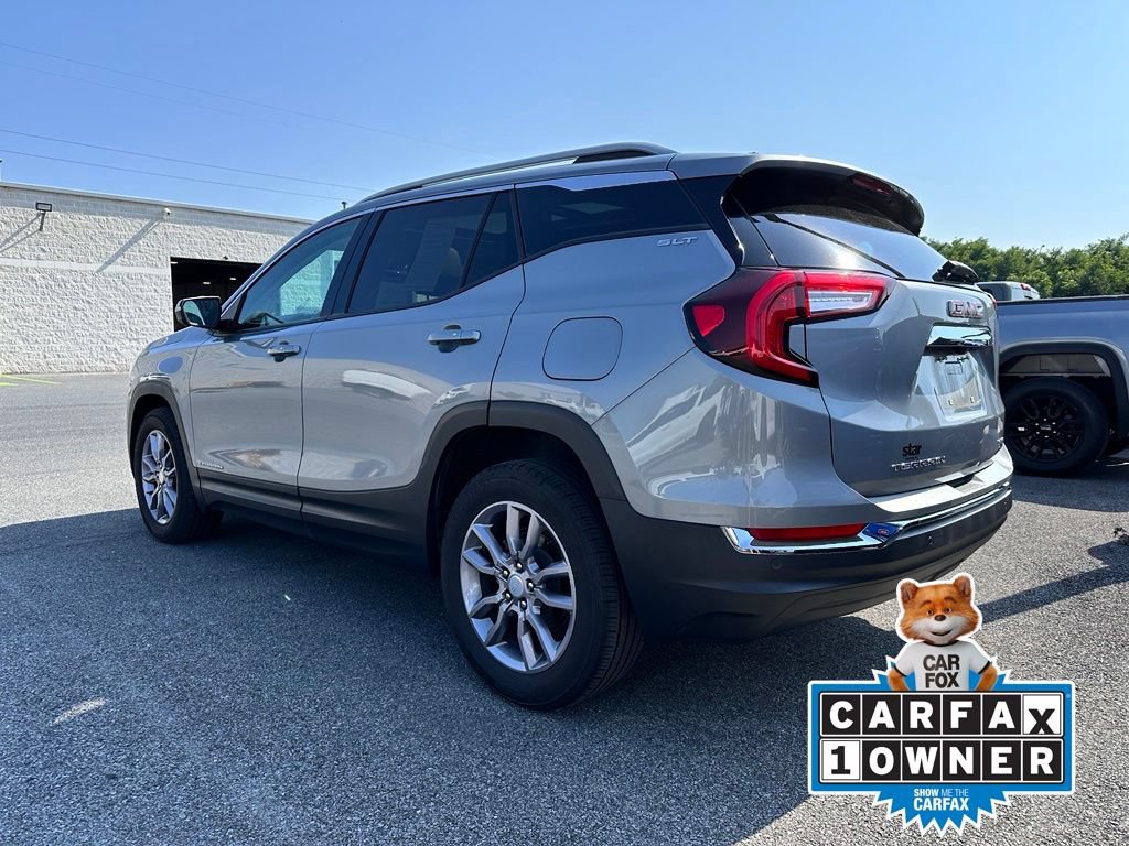 Used 2024 GMC Terrain SLT w/ Tech Package AWD/4WD image 3