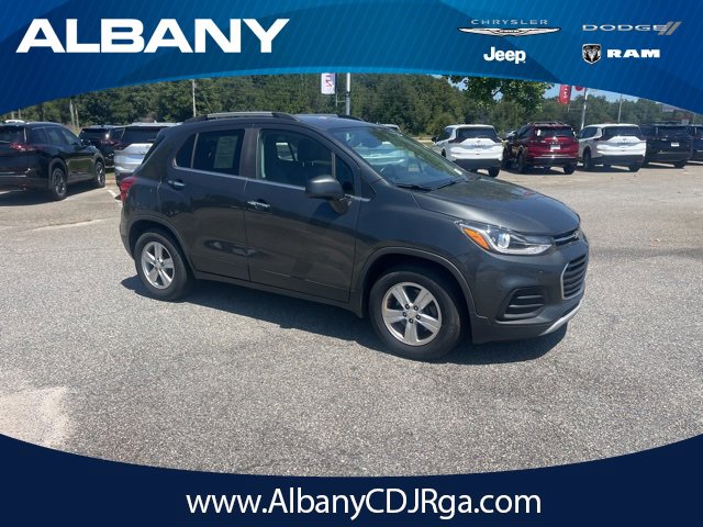 Used 2020 Chevrolet Trax LT w/ LT Convenience Package