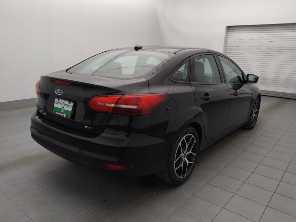 Used 2017 Ford Focus SEL image 9