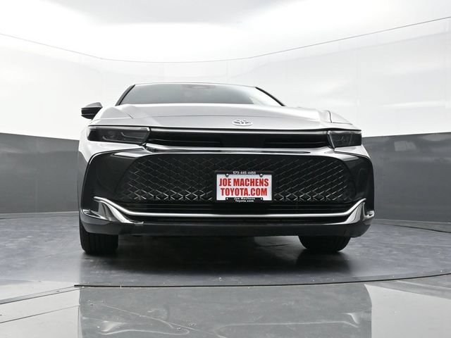 Certified 2023 Toyota Crown AWD/4WD image 31