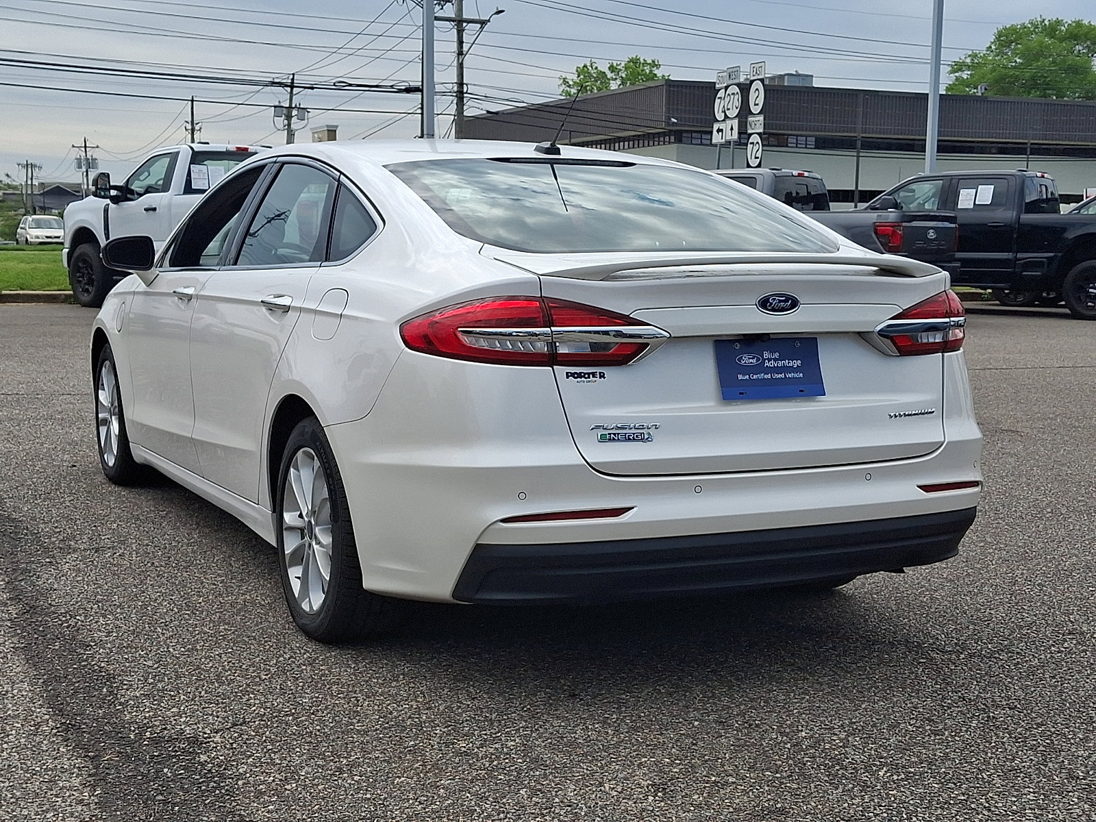 Used 2019 Ford Fusion Energi Titanium FWD image 8