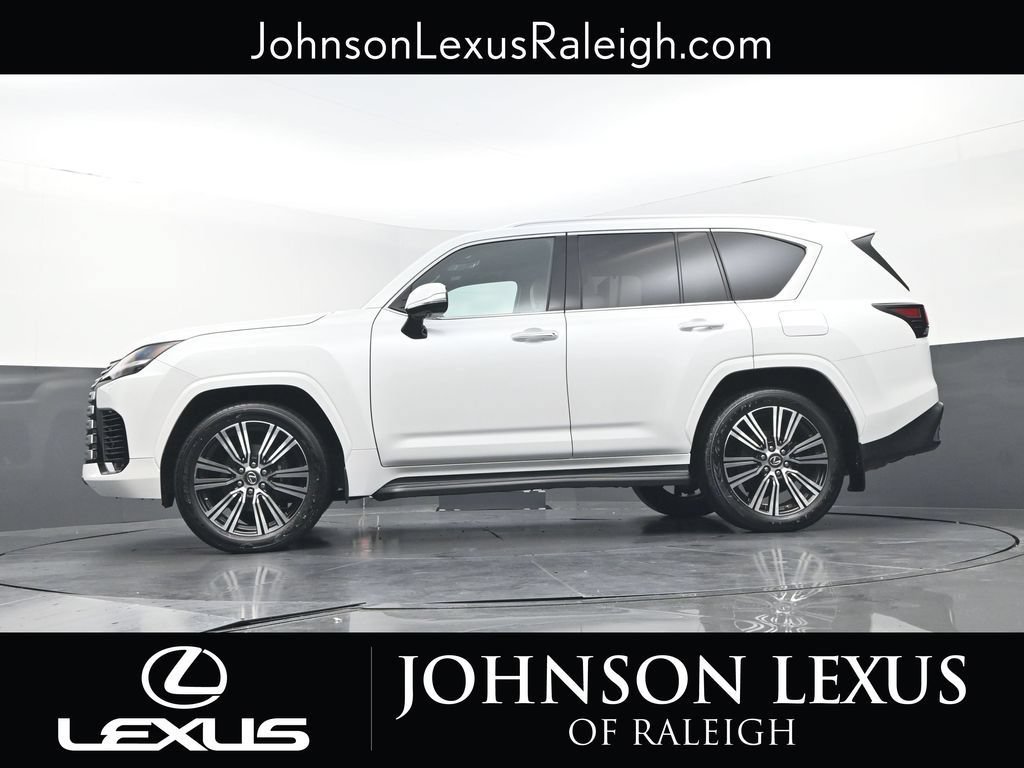 Used 2023 Lexus LX 600 4WD w/ Luxury Package image 21