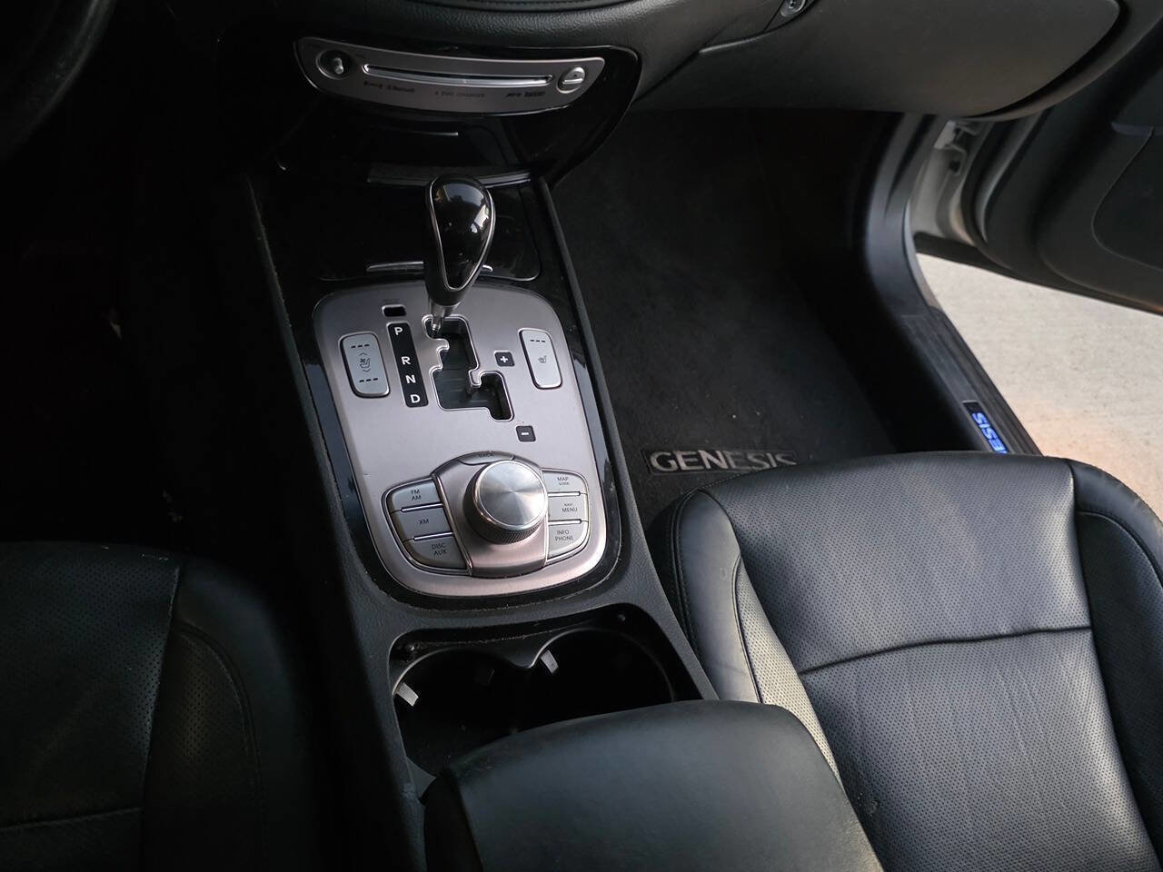 Used 2012 Hyundai Genesis 4.6 image 20
