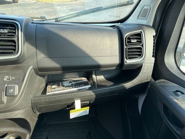 New 2024 RAM ProMaster 3500 w/ Quick Order Package 22G SLT image 23