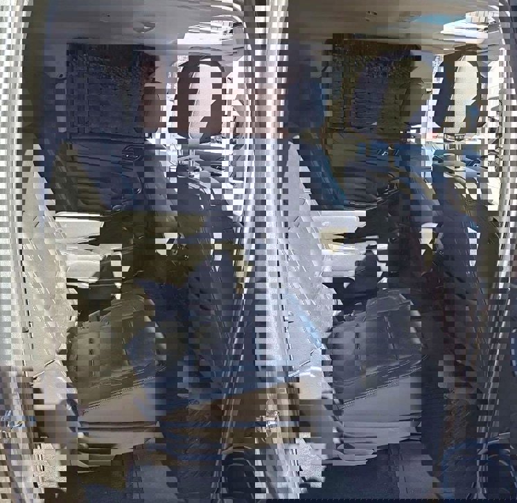 Used 2018 Chevrolet Suburban LT w/ Luxury Package image 12