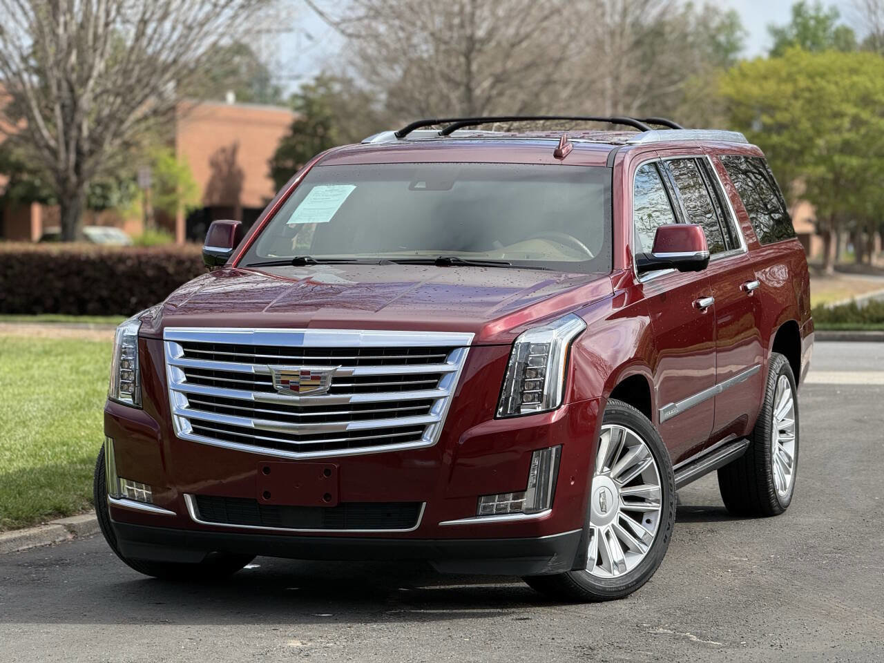 Used 2017 Cadillac Escalade ESV Platinum image 1