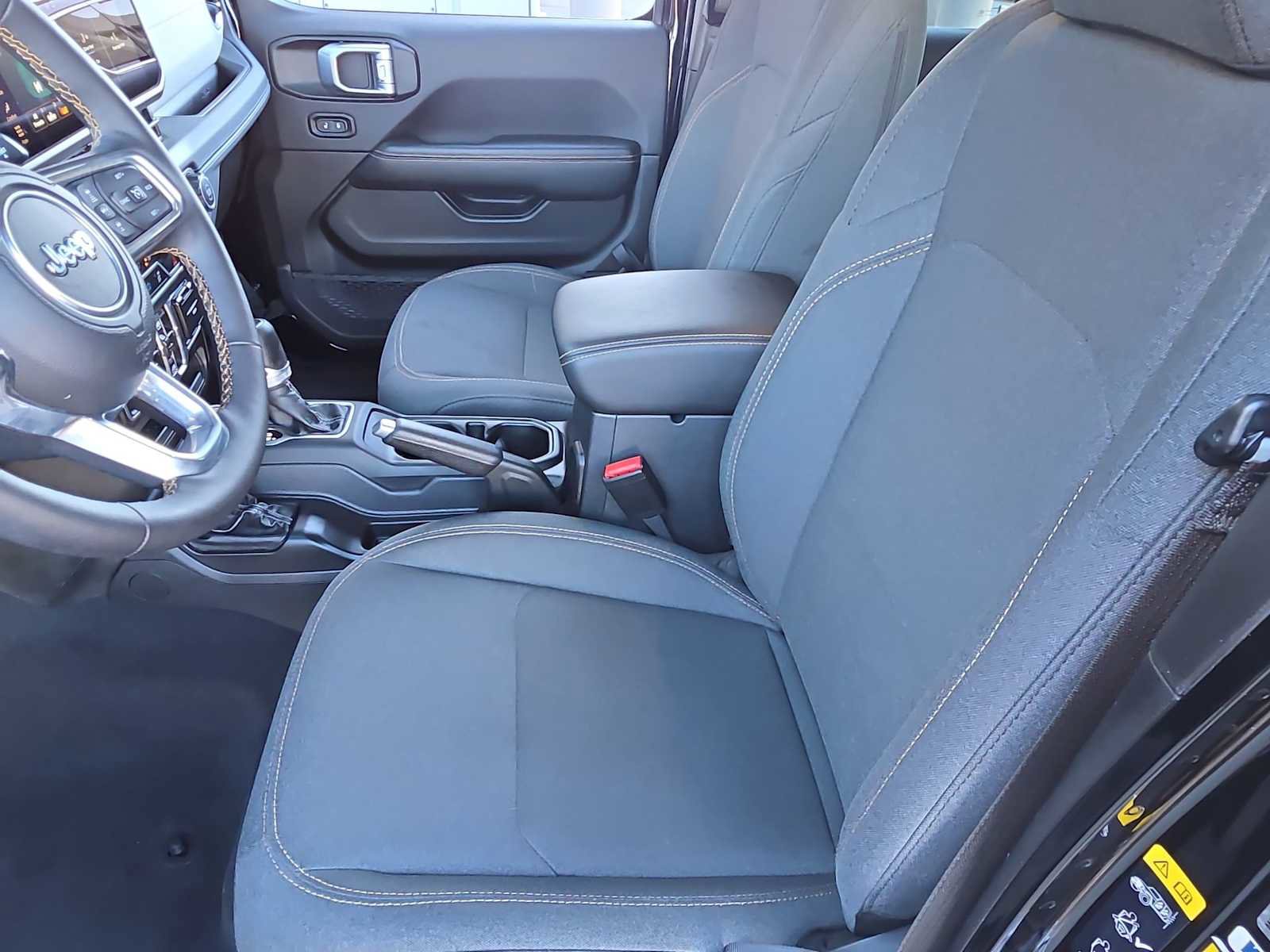 Used 2024 Jeep Wrangler Sahara w/ Safety Group image 15