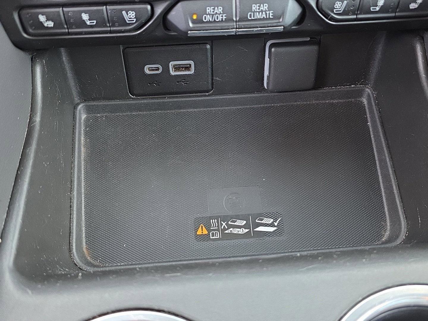 Used 2022 GMC Yukon SLT w/ SLT Premium Package image 26