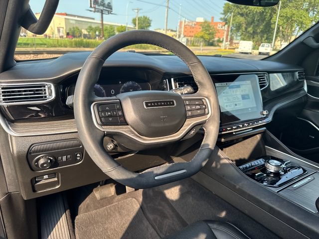 Used 2023 Jeep Wagoneer L Series III w/ Premium Group I AWD/4WD image 14
