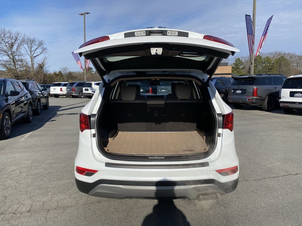 Used 2017 Hyundai Santa Fe Sport image 9