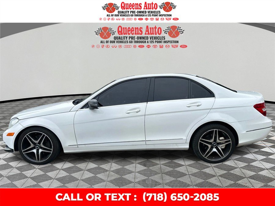 Used 2014 Mercedes-Benz C 300 4MATIC Sedan image 3