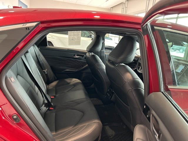 Used 2021 Toyota Avalon Limited w/ Advanced Safety Package image 17