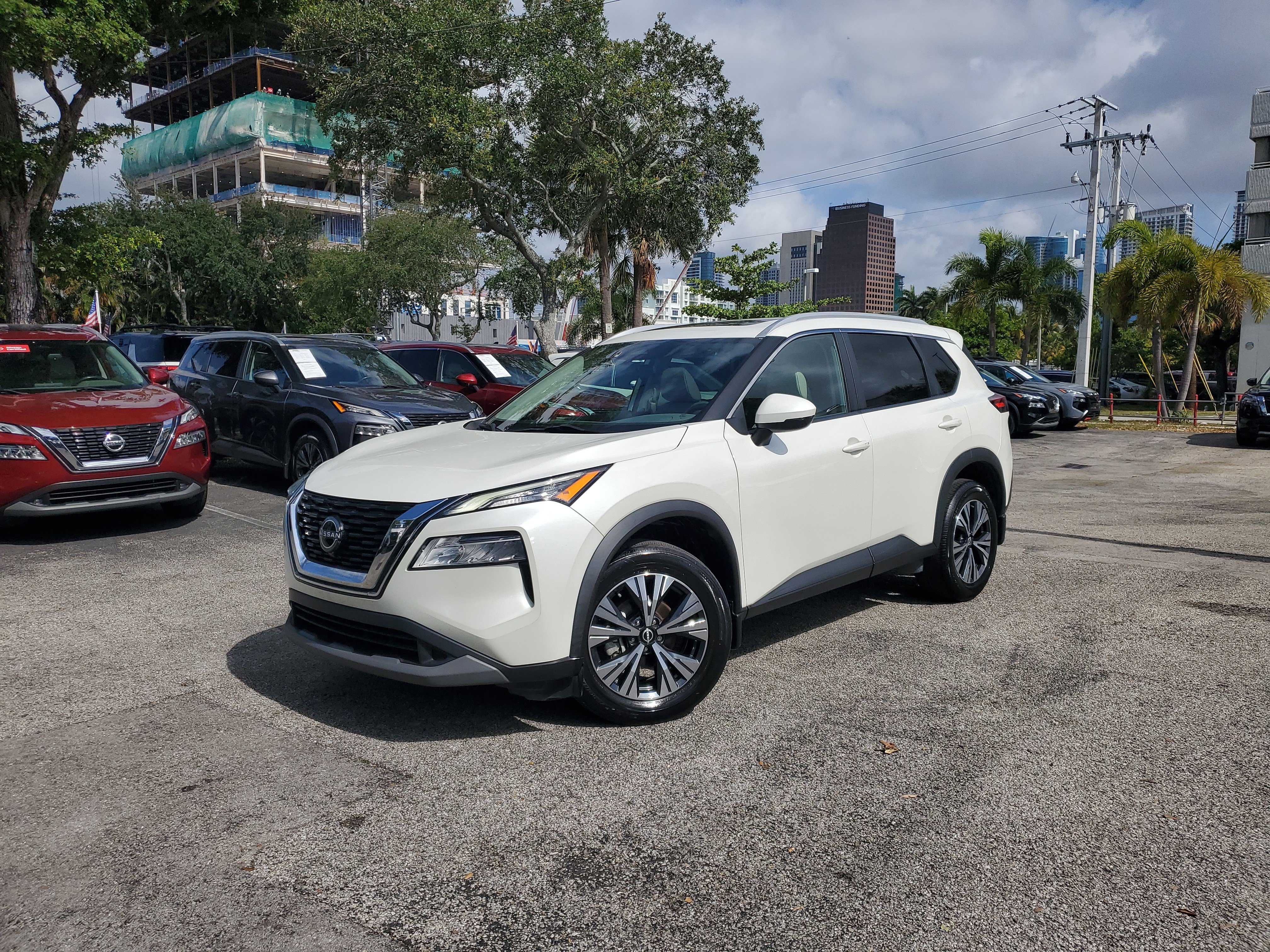 Certified 2022 Nissan Rogue SV w/ SV Premium Package image 33
