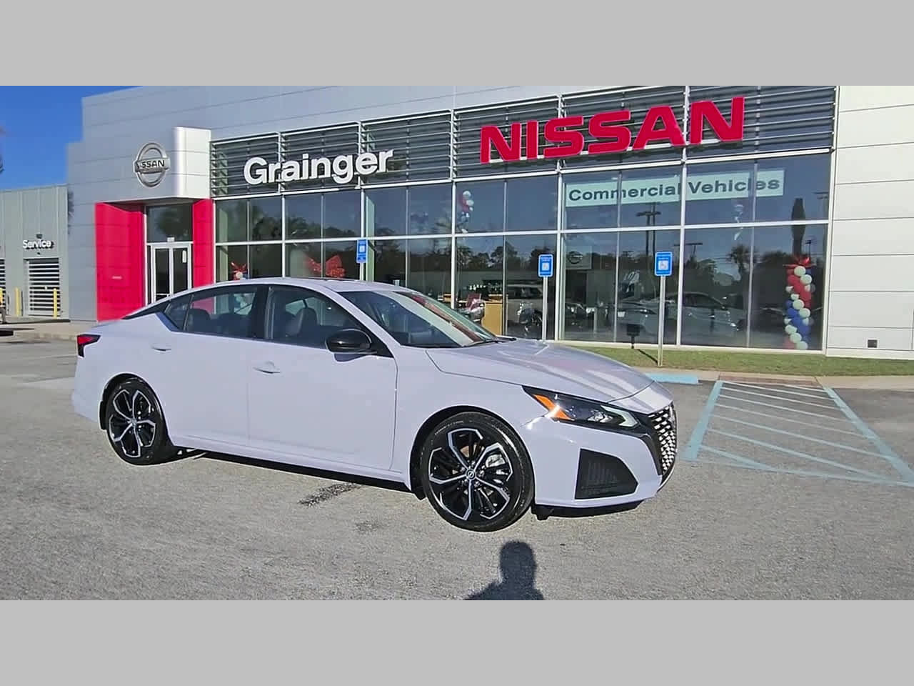 Used 2024 Nissan Altima 2.5 SR w/ SR Premium Package FWD image 37