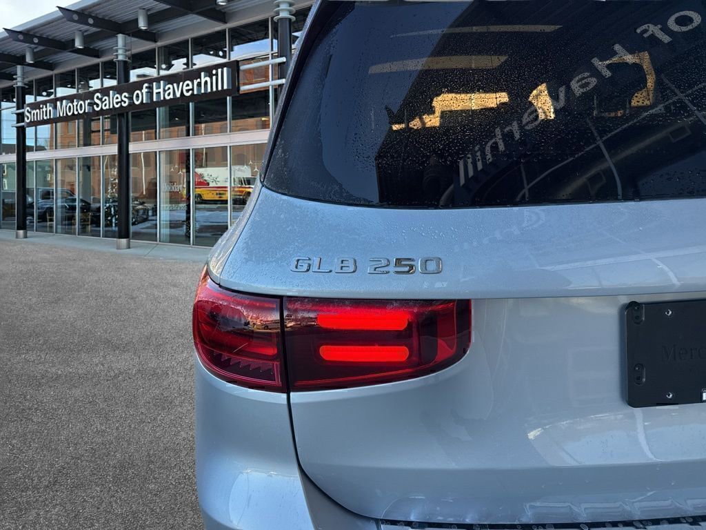 Certified 2026 Mercedes-Benz GLB 250 4MATIC image 8