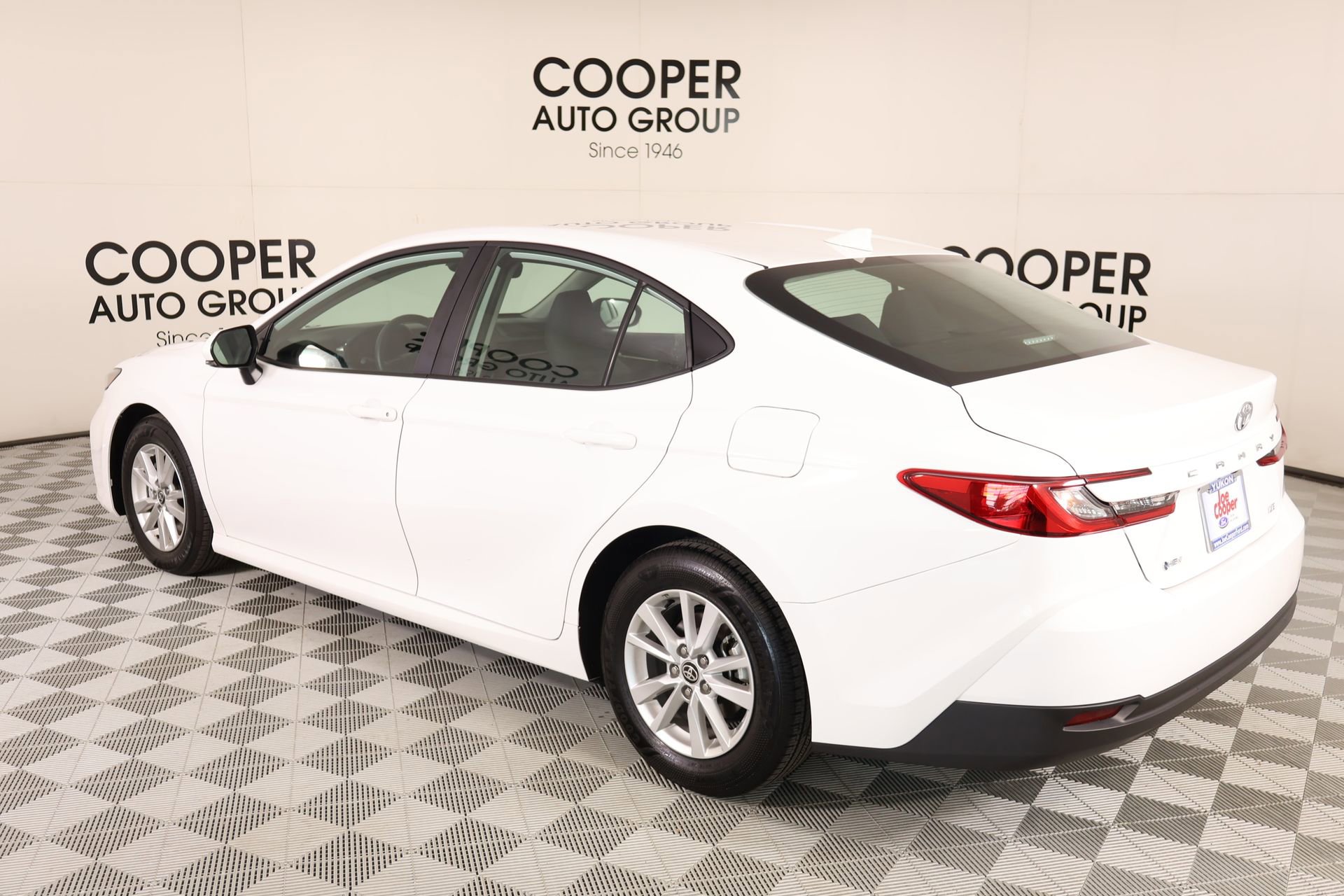Used 2025 Toyota Camry LE w/ Convenience Package FWD image 21