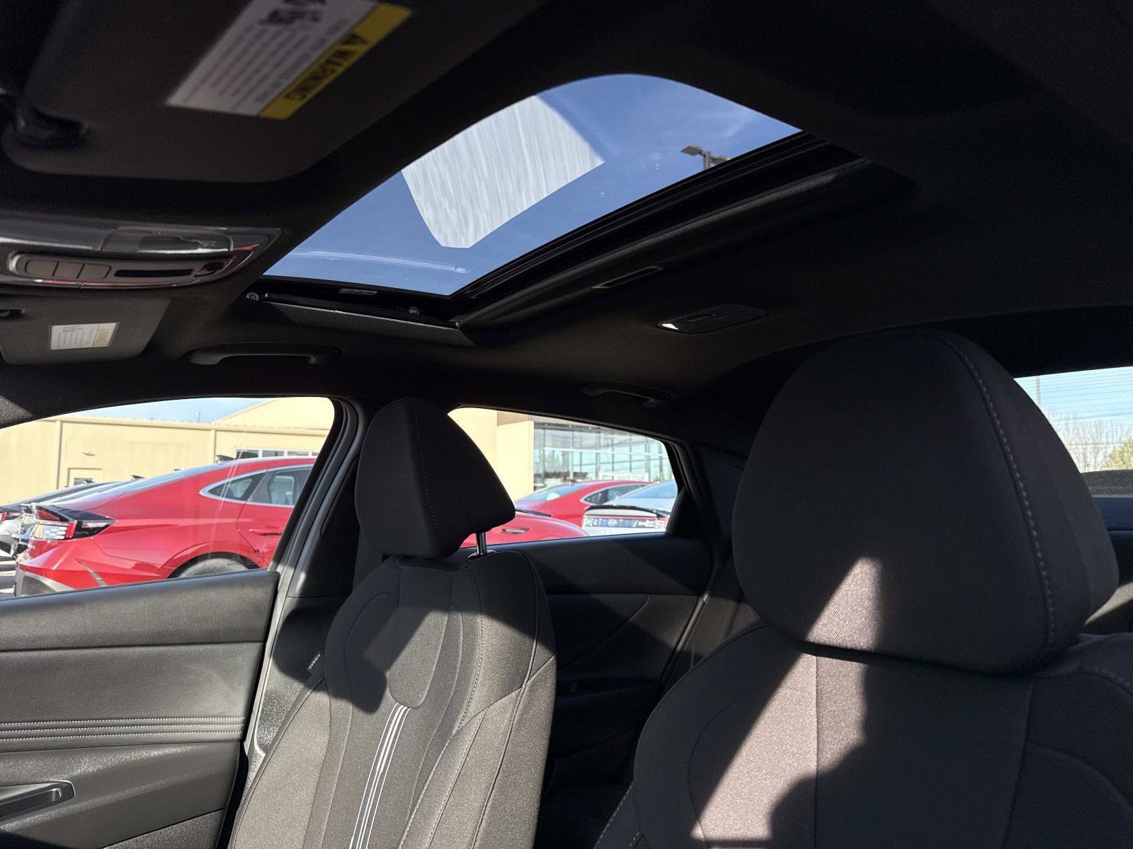 New 2026 Hyundai Elantra SEL image 3